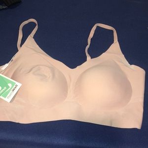 Pretty Well Seamless Wire Free Bras V Neck Soft/Light in nude NWT size XXL